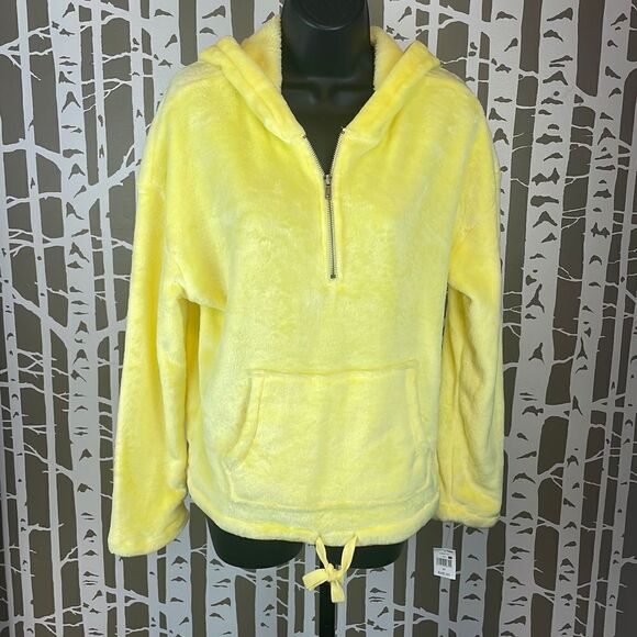 Pink
Rose NEW Yellow Super Soft Fleece Zip Neck Hoodie sz M - Picture 1 of 7